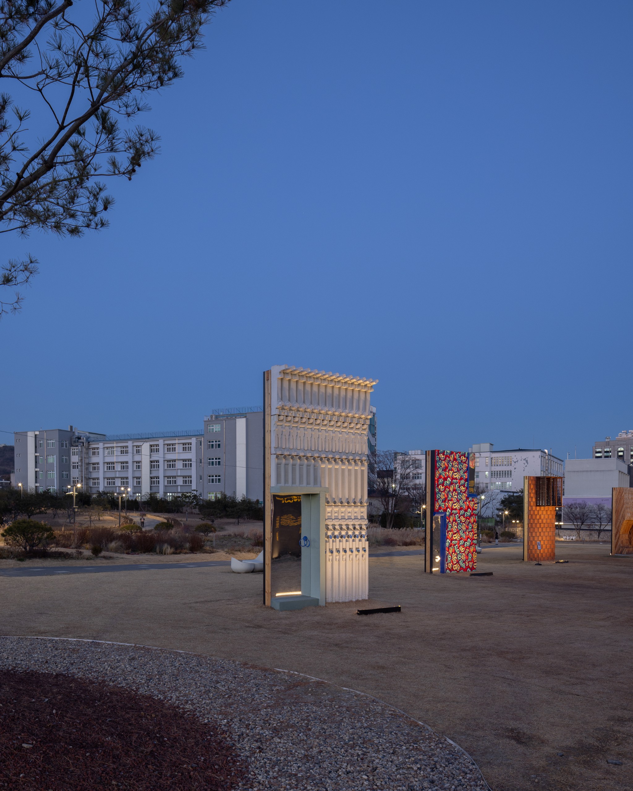 Echo on the plaza at dusk