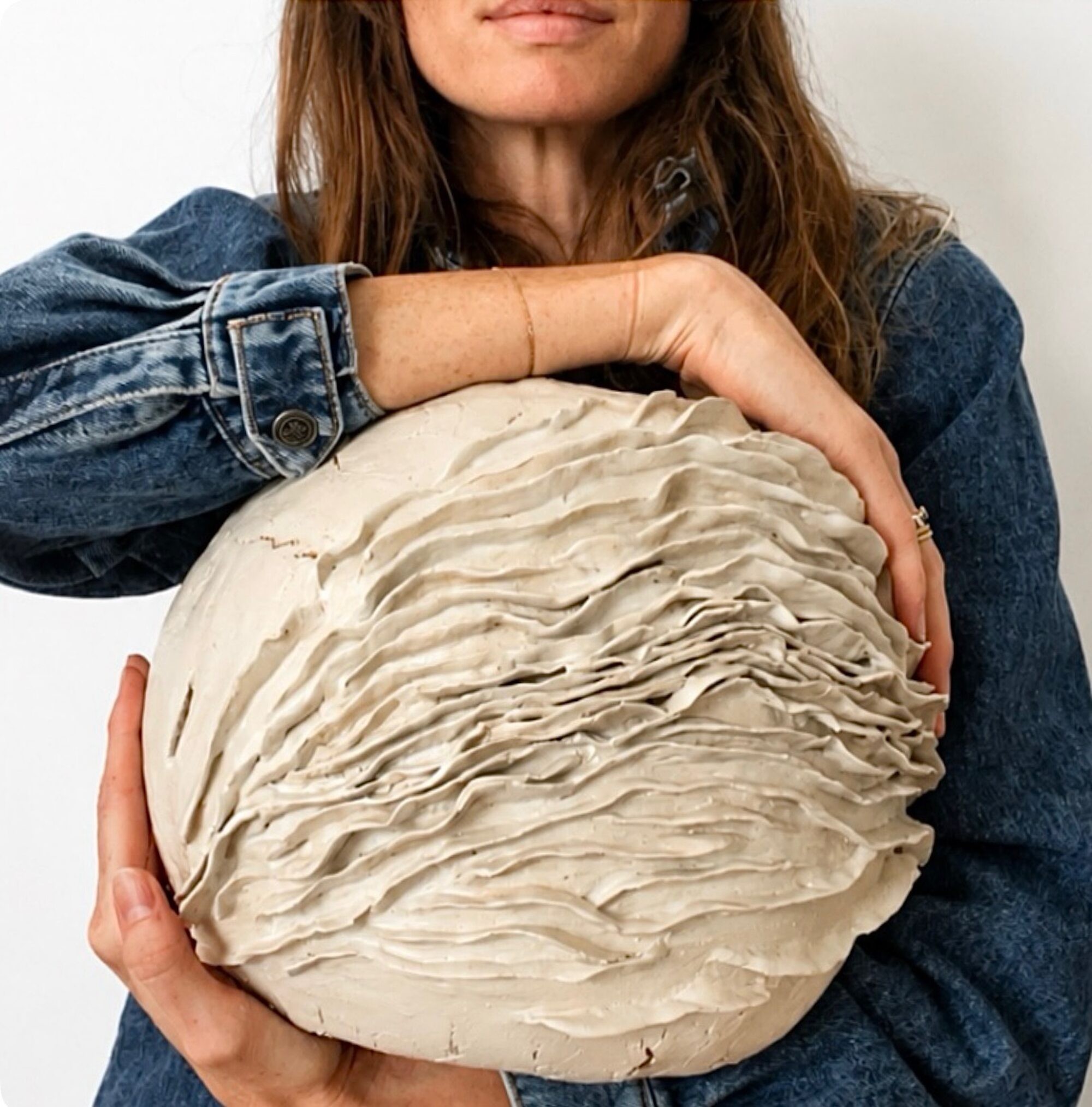 Ceramic work by Manon Benoit